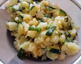 Foto del paso 2 de la receta: Tortilla de patata, cebolla y calabacín