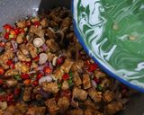 Foto langkah ke 4 dari resep Tempe Goreng Sambal Matah.