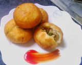A picture of step 4 of Sooji Ki Kachori.