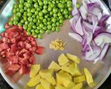 वेज पुलाव (Veg pulao recipe in Hindi) रेसिपी चरण 1 फोटो