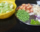 मिक्स वेज सब्जीmix veg sabzi recipe in hindi) रेसिपी चरण 1 फोटो