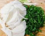 Hình bước làm 1 của món Bún Bò Huế