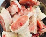 Hình bước làm 2 của món Gà xào xả ớt !!