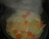 Foto del paso 1 de la receta: Pollo en salsa de zanahoria y piña light