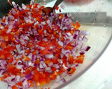 Foto del paso 2 de la receta: Ensalada de quinoa y vegetales crudos