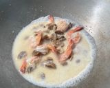 Foto langkah ke 2 dari resep Fettuccine Carbonara.