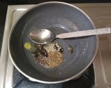 A picture of step 2 of Tangy Tomato Chutney.