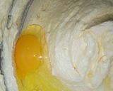 A picture of step 2 of Vanilla cake.
