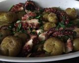 Foto del paso 5 de la receta: Pulpo al horno con papas aplastadas