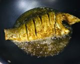 A picture of step 2 of Fried fish.