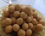Foto langkah ke 3 dari resep Bola bola ubi kopong.