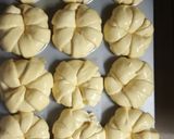Túrós-pudingos kelt muffin recept fázis 5 fotója