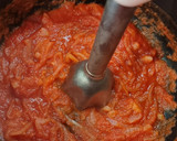 Foto del paso 4 de la receta: Pollo en salsa de tomate Fit con patatas al horno