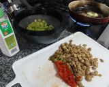 Foto del paso 1 de la receta: Budincitos de champiñones y zapallito verde