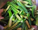 A picture of step 1 of Bhindi.