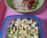 Foto langkah ke 1 dari resep Tumis Taoge dan Baby Corn.