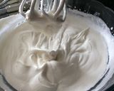 A picture of step 3 of Chantilly Cream.