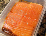 Foto del paso 2 de la receta: Salmón marinado en Mostaza y Miel (Estilo Oriental)