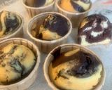 Une image de l'étape 5 de Muffins marbrés au yaourt.