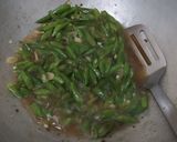Foto langkah ke 4 dari resep Tumis buncis saos tiram.
