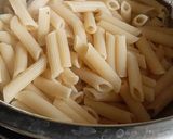 Foto del paso 2 de la receta: Pasta a la puttanesca