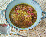 Foto del paso 6 de la receta: Sopa de estrellitas a la cúrcuma y trufa con boletus y jamón