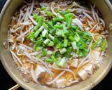 Gambar langkah 4 resipi Kongnamul Guk (Soybean Sprout Soup).