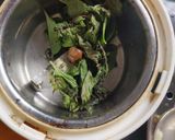 A picture of step 2 of Stuff rice dumplings.