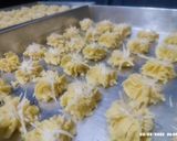 Foto langkah ke 1 dari resep Sagu Keju Premium.