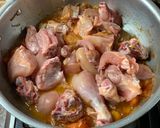 A picture of step 3 of Chicken karahi🍲.