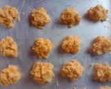 Foto langkah ke 3 dari resep Corn Flakes Cookies.