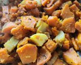 A picture of step 4 of Pumpkin ki sabji.