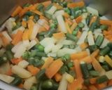 A picture of step 2 of Healthy Rice Bowl with Stir Fried Chicken.