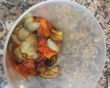 Foto del paso 3 de la receta: Zarzuela de rape, almejas, langostinos, huevos y guisantes