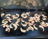 Une image de l'étape 2 de Gambas marinées à la plancha.