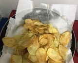 A picture of step 5 of Homemade Deep Fried Potato Crisps.