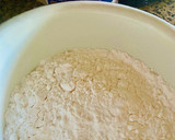 Foto del paso 1 de la receta: ROSCA DE Pascua SALADA (masa con quesos, rellena de tomates secos)