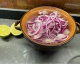 Foto del paso 8 de la receta: Ceviche con Leche de Tigre