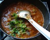A picture of step 4 of Spicy Lauki Curry.