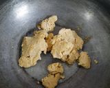 A picture of step 2 of Makhana ladoo.