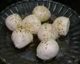 Foto del paso 4 de la receta: Pastita de queso y picadita