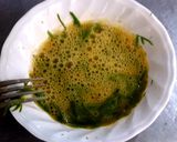 รูปขั้นตอนการทำที่ 3 ของ ซูชิข้าวผัดน้ำพริกไข่ชะอม