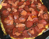 Foto del paso 5 de la receta: Pizza de coliflor con pepperoni y salmón