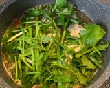 Hình bước làm 4 của món Cá Ngân Nấu Ngót