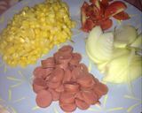 Foto langkah ke 2 dari resep Pizza jagung sosis.