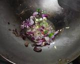 Foto langkah ke 1 dari resep Oseng Tahu Telur.