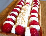 Une image de l'étape 4 de Tarte aux framboises et crème à la pistache.