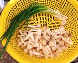Hình bước làm 1 của món Canh ngũ sắc 🍲