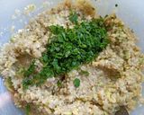 Foto del paso 2 de la receta: Hamburguesas de quinoa y zucchini