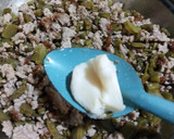 Foto del paso 5 de la receta: Nopalitos con picadillo y chile color
